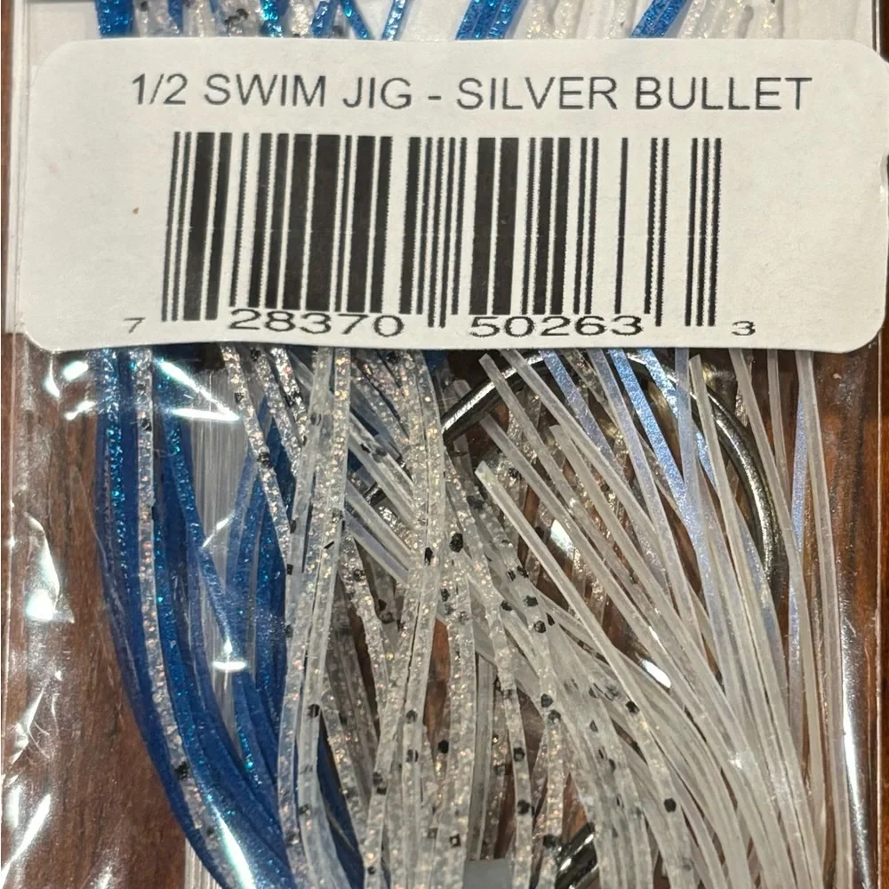 Buzz baits and crank baits